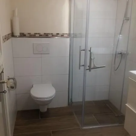 Ferienwohnung Am Berg Διαμέρισμα *