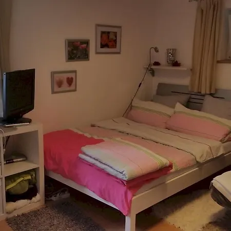 Διαμέρισμα Ferienwohnung Am Berg