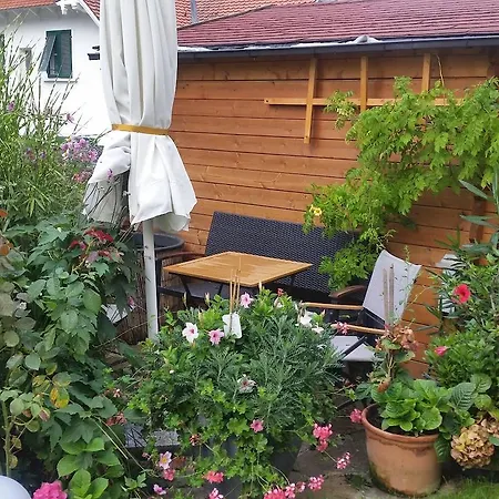Ferienwohnung Am Berg * Λιντάου